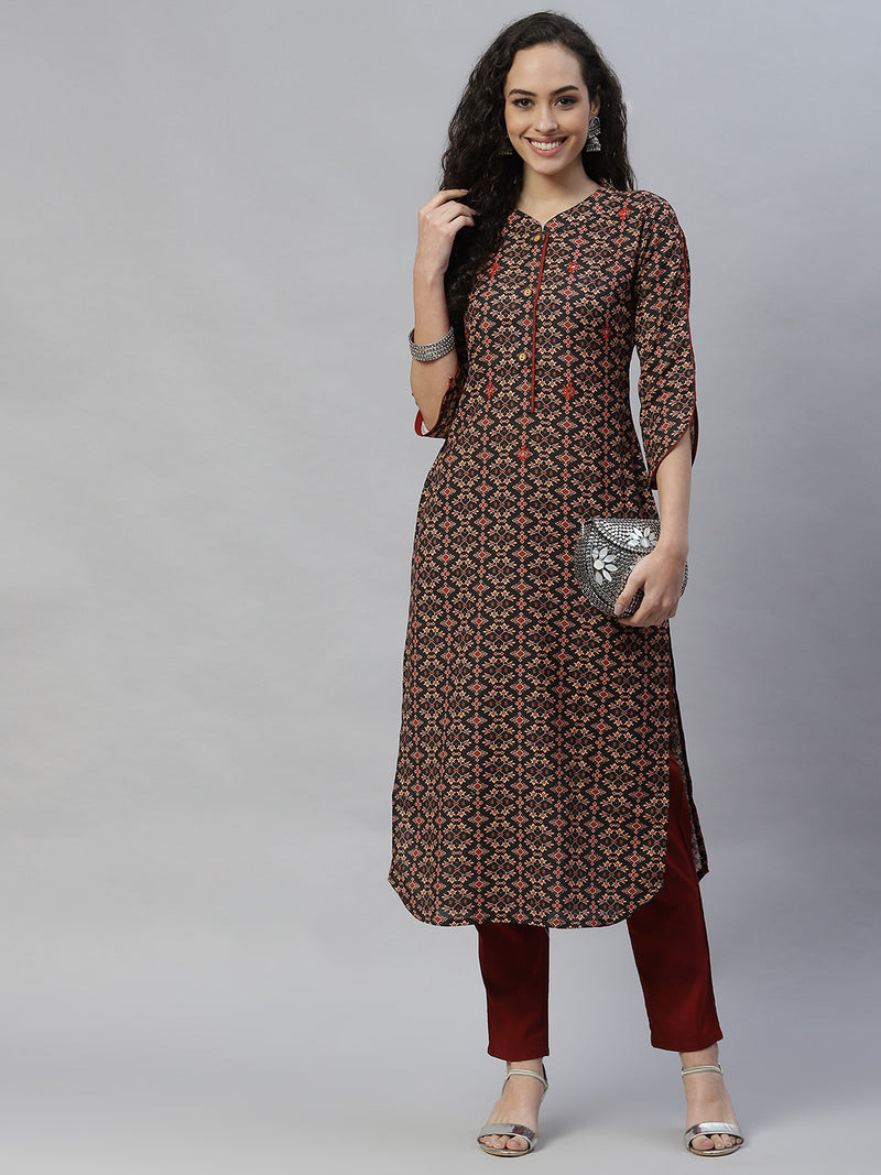 Hand Embroidered Digital Printed Straight Linen Kurta